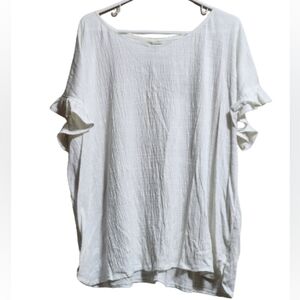 Max studio White short sleeve ruffle blouse  top size 3X